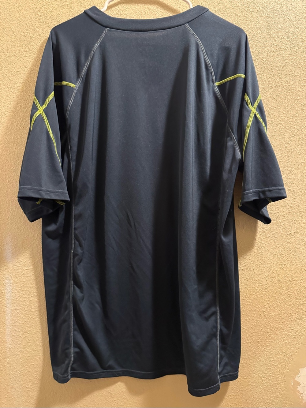 Speedo Navy Rash Guard with Lime Stitching - Picture 2 of 3